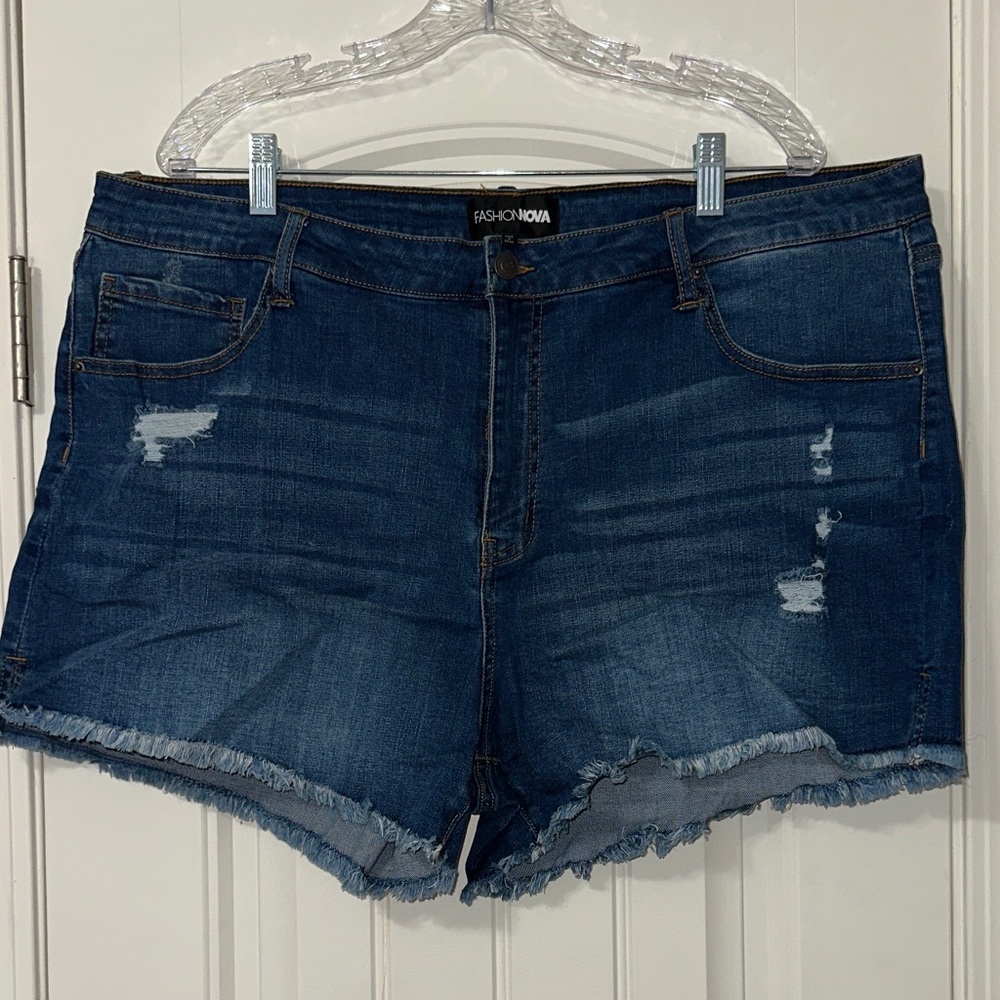 Fashion Nova Distressed Dark Blue Jean Shorts